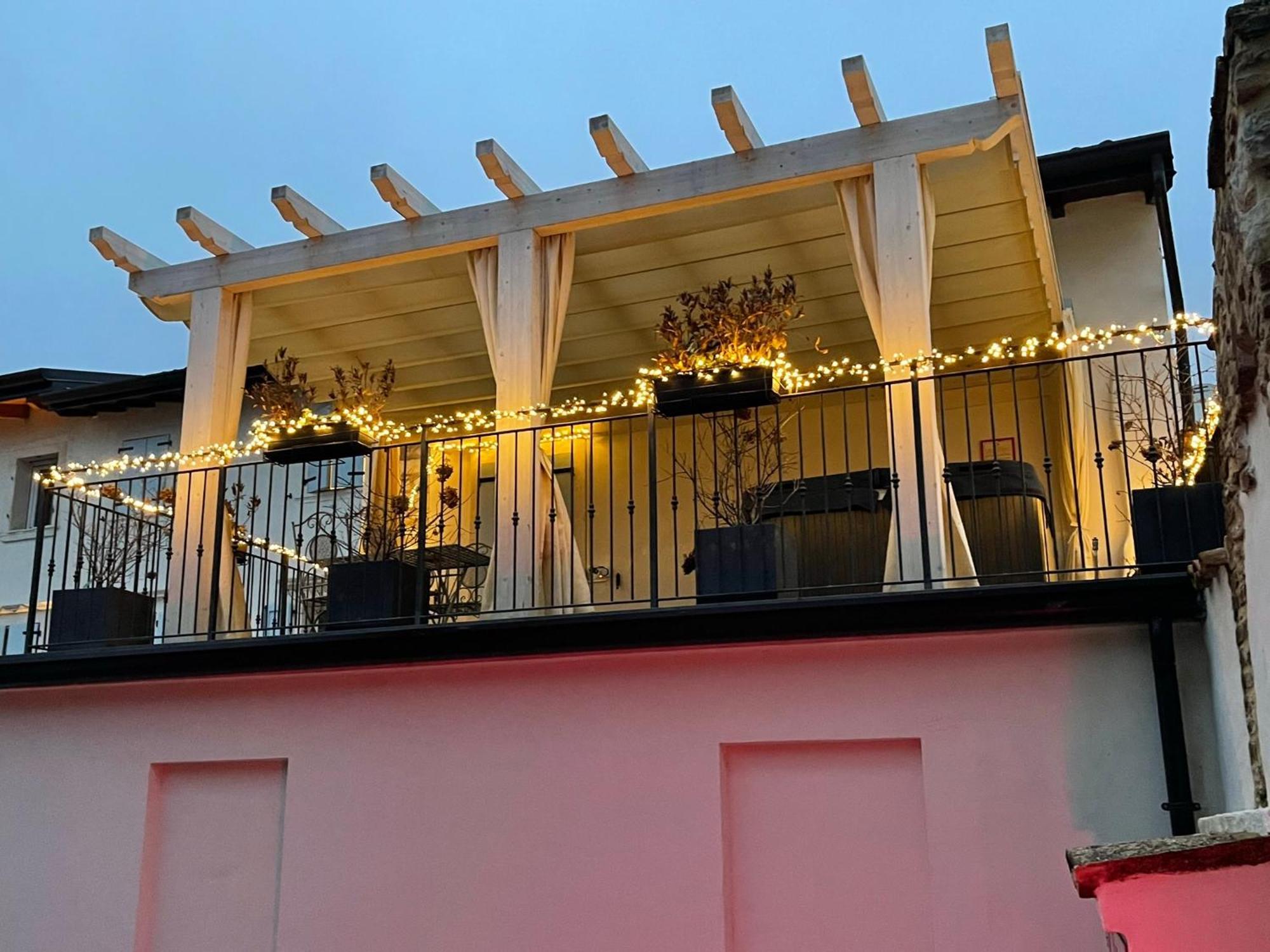 Dimora Di Charme Rooms & Apartments Peschiera del Garda Kültér fotó