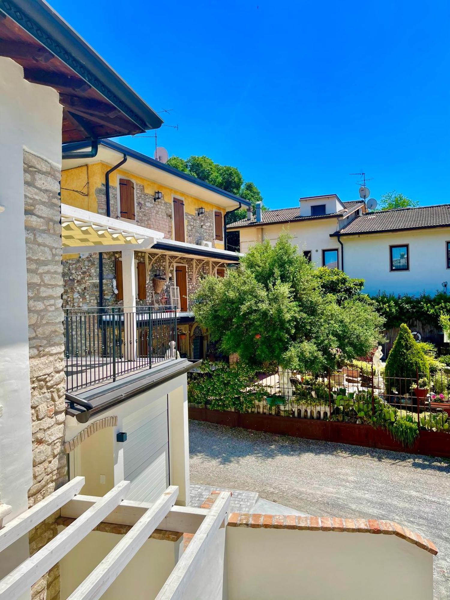 Dimora Di Charme Rooms & Apartments Peschiera del Garda Kültér fotó